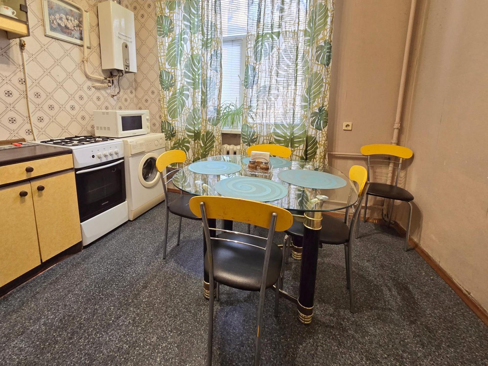 Home Hotel Apartments on Lva Tolstogo Kiev Buitenkant foto
