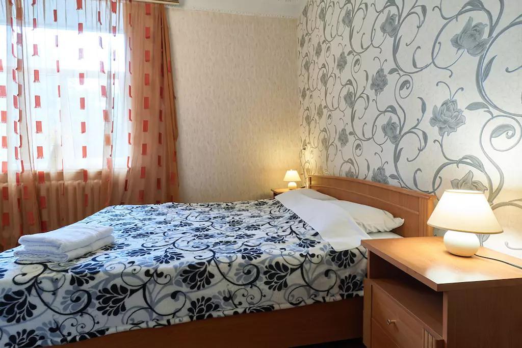 Home Hotel Apartments on Lva Tolstogo Kiev Buitenkant foto
