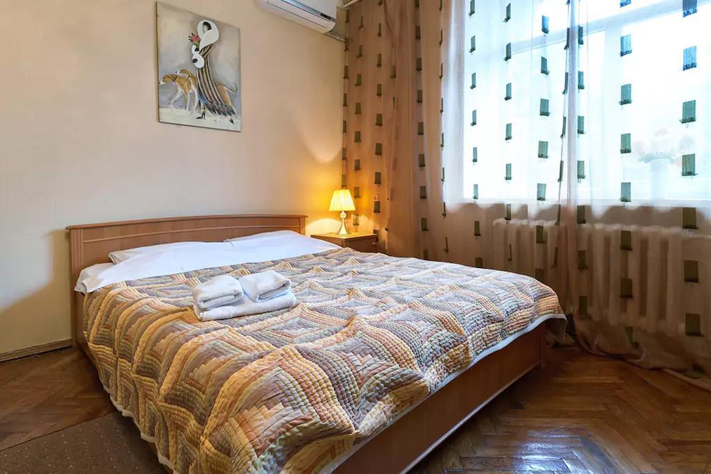 Home Hotel Apartments on Lva Tolstogo Kiev Buitenkant foto